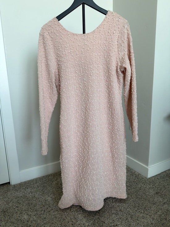 Jennifer Lopez Dresses & Skirts - Jennifer Lopez Pink Textured Dress